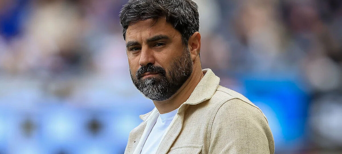 Head coach Matos agrees new Swansea contract