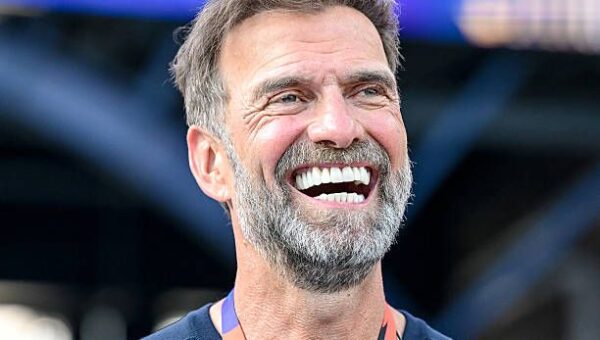 Jurgen Klopp set for incredible managerial return as final talks are planned