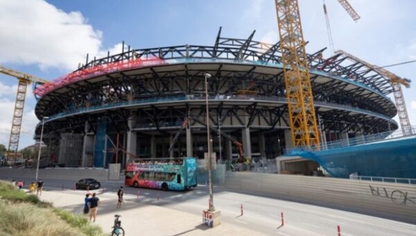 Worker Dies On Barcelona’s Camp Nou Construction Site