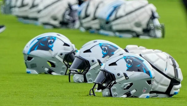 Panthers DL Cam Jackson embraces Tershawn Wharton’s coaching