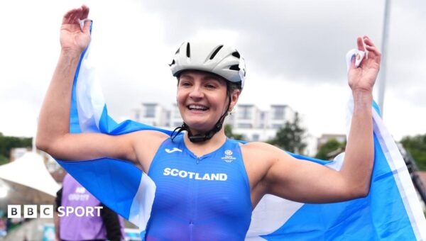 Scotland’s Woods wins gold again in restaged race