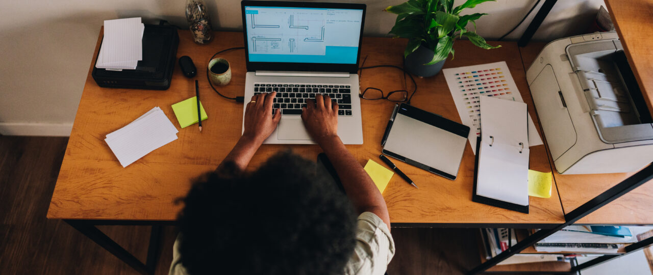 5 desk gadgets that can make your workday better