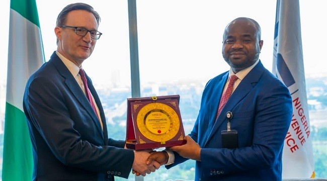 Outgoing British High Commissioner Praises Tinubu’s Economic Reforms