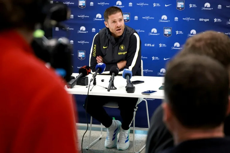 Alonso says 'great signing' Rogers can rejuvenate Chelsea