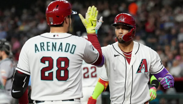 Ketel Marte homers in his 4th straight game, D-backs extend dominance over Giants with 8-2 win