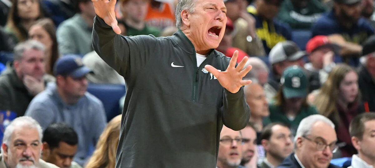 Michigan State basketball offers elite 2027 small forward prospect