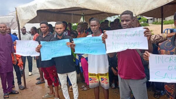 Akwa Ibom community protests neglect, urges action on collapsed bridge