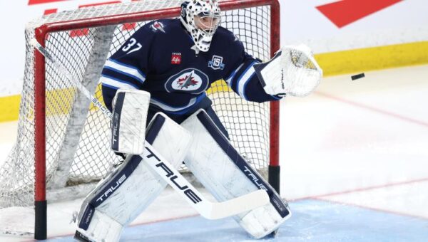 Sabres get positive update on Connor Hellebuyck trade from Jets