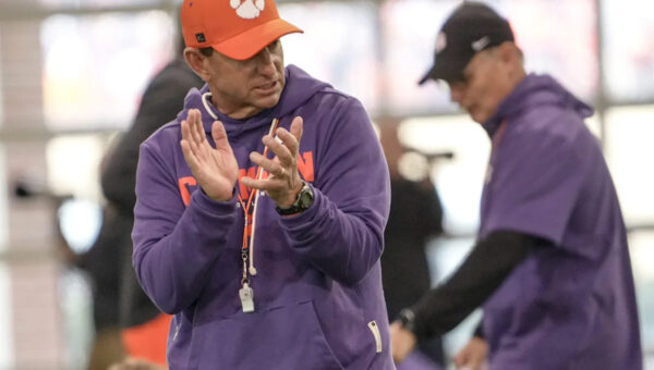 Where Clemson lands in Athlon Sports bowl projections for 2026-27 season