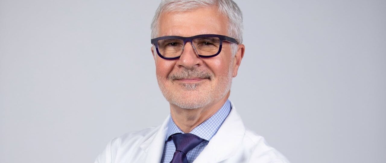 Dr. Steven Gundry Says 'Eating Your Sunscreen' Could Be the Secret to Glowing Skin