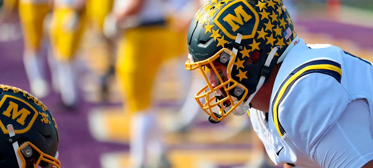 Vote on top offensive linemen in high school football preseason