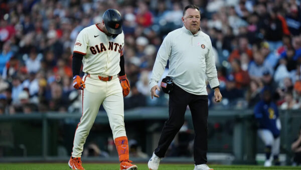 Giants place Casey Schmitt on the IL with a torn meniscus, call up Osleivis Basabe