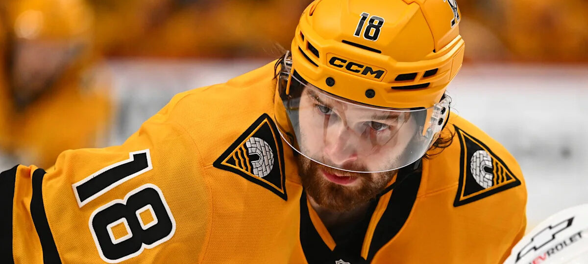 Penguins sign veteran forward Tommy Novak to a 3-year contract extension