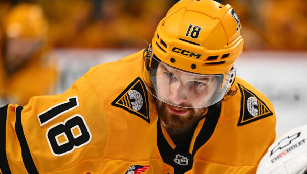 Penguins sign veteran forward Tommy Novak to a 3-year contract extension