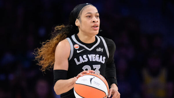 Aces coach Becky Hammon bluntly moves on from Chennedy Carter after 3-month tenure