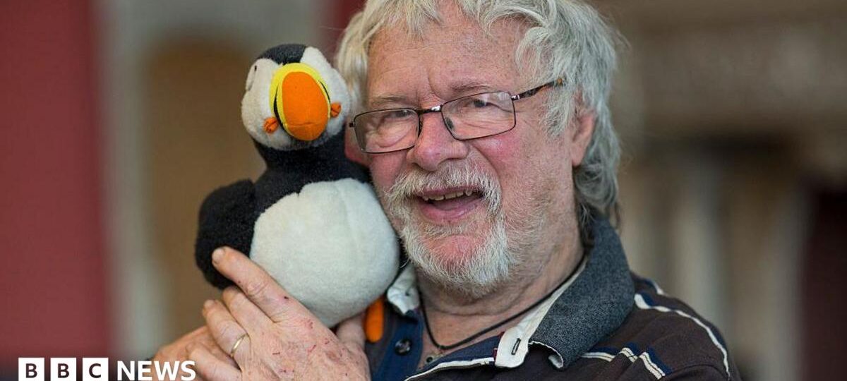 Bill Oddie: Comedian who found nature a welcome refuge from mental illness