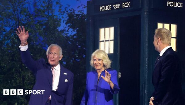King’s Tardis entrance as Commonwealth Games begin