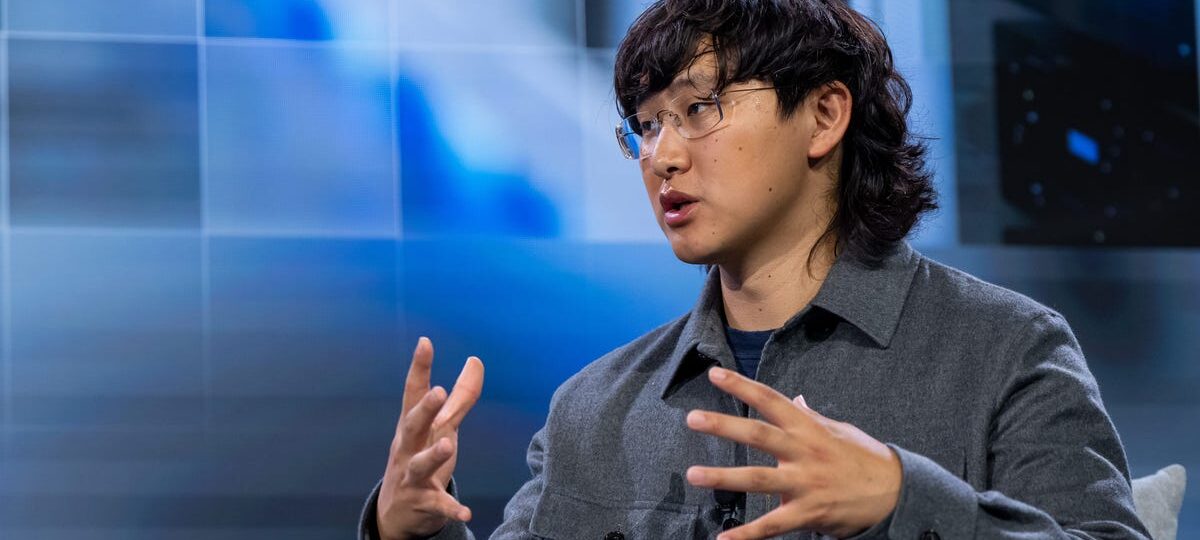 Alexandr Wang says startups supercharged by AI can now pick 'Goliath versus Goliath' fights