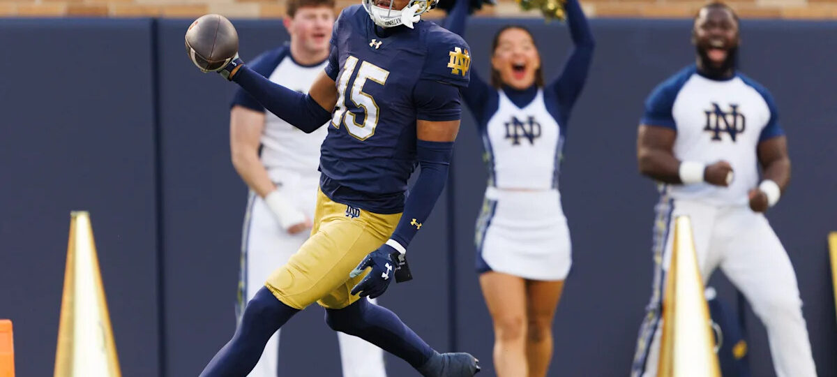 Leonard Moore leads seven Irish on Athlon Preseason All-America Team
