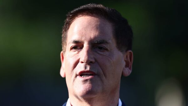 Mark Cuban laid out why he thinks companies should give all employees stock