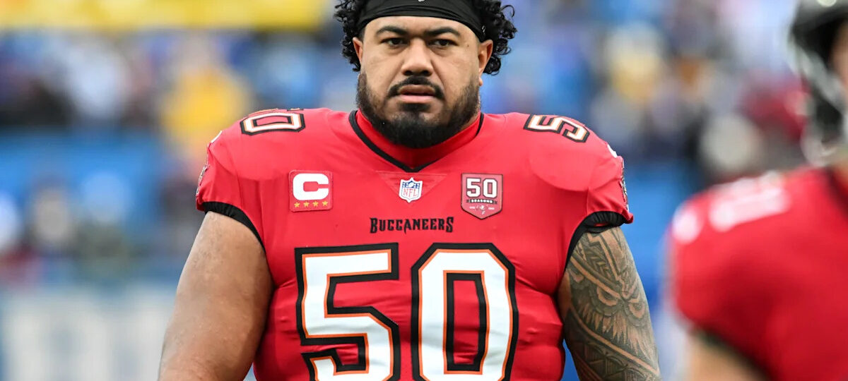 Report: Bucs' Vita Vea requests trade ahead of training camp