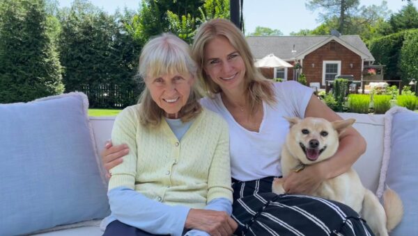 I promised to care for my mom with Alzheimer’s. I’m building a tiny home in our yard instead of choosing a care facility.
