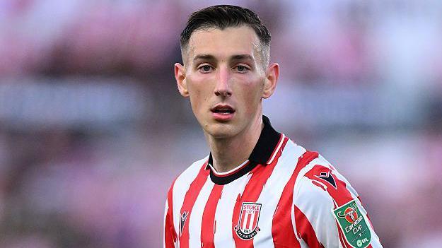 Improved Bozenik wants to be Stoke’s top striker