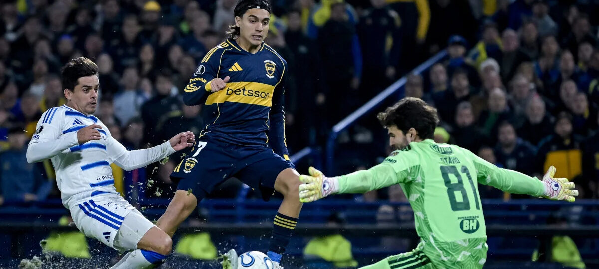 Zeballos’ agent meets Napoli as contract details revealed