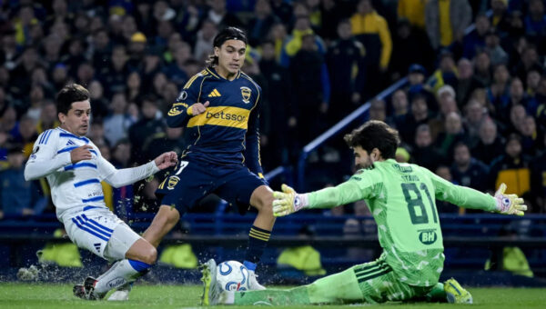 Zeballos’ agent meets Napoli as contract details revealed
