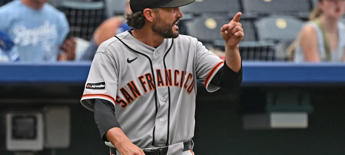 Tony Vitello ejected after controversial call in Giants loss to Royals