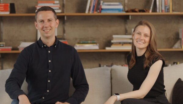 2 founders raised $3.2 million, then scrapped their original AI startup. Here’s the deck they used to pitch the pivot.