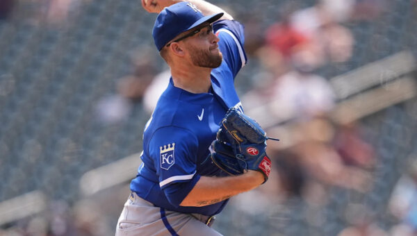 Royals left-hander Noah Cameron takes a no-hitter through 6 innings against the Twins