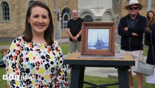 Antiques Roadshow expert Theo Burrell dies aged 39
