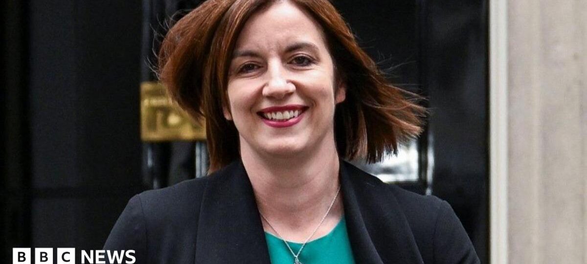 Burnham appoints Phillipson as Labour Party chair