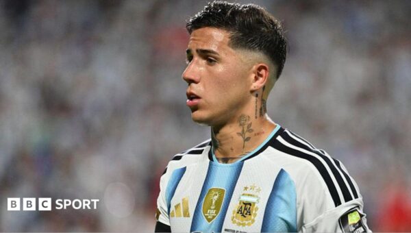 Alonso wants to keep Fernandez at Chelsea