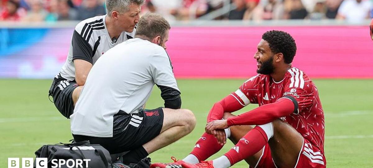 Liverpool's centre-back situation and why Iraola must act