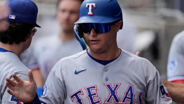 Nimmo delivers go-ahead, 2-run single in 6th inning and drives in 3 as Rangers edge Braves 7-6