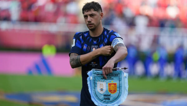 Fede Valverde accepts responsibility after Uruguay’s World Cup exit: “I know I wasn’t up to it”