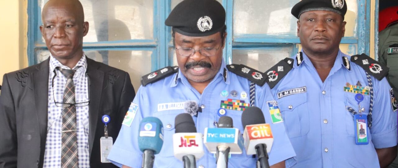 Niger: Police smash kidnap ring, recover 10 AK-47 rifles