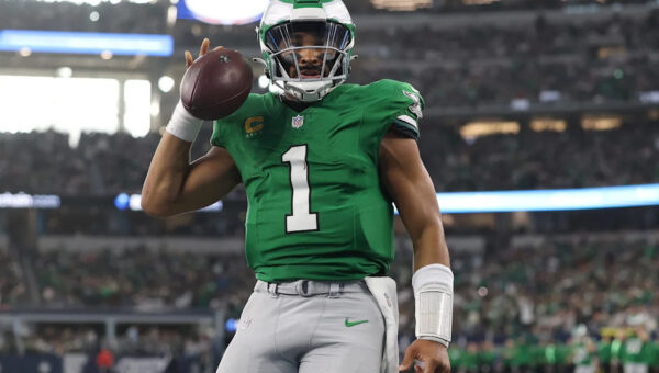 Can the Eagles pull off a rare NFC East three-peat?