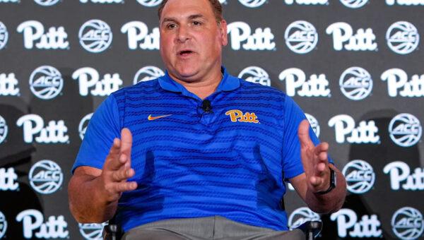 Pitt, ex-women’s basketball coach Tory Verdi want lawsuits alleging abuse tossed