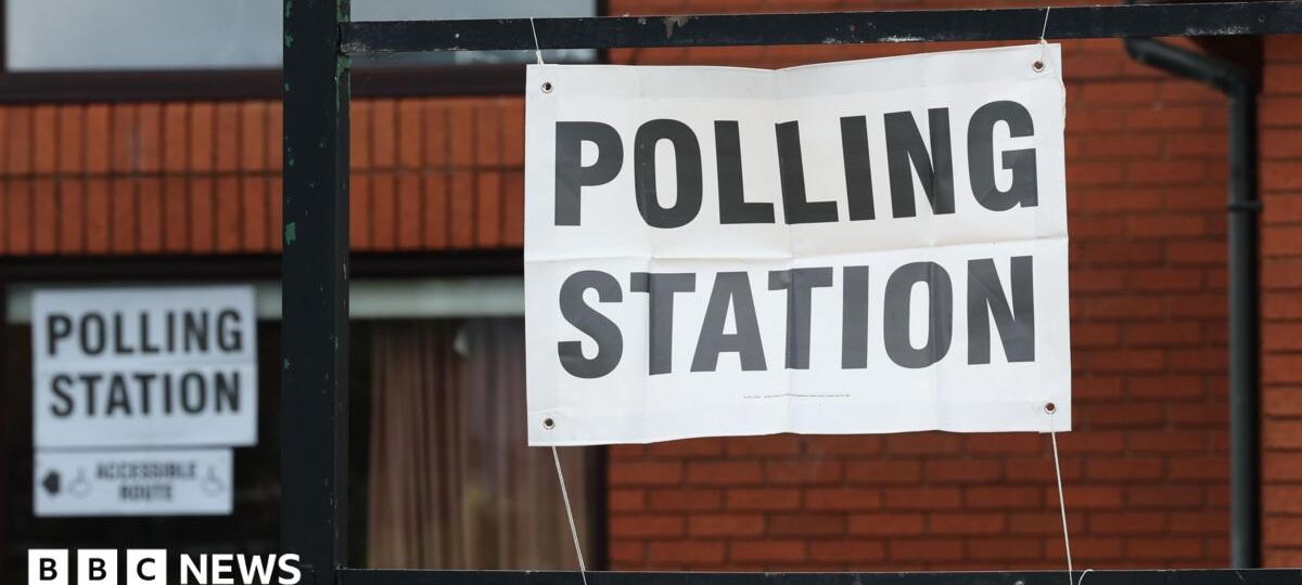 Polling stations open for mayoral election