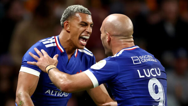 Six-try France fight back to beat Wallabies