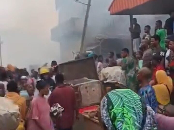 Many shops destroyed as fire razes Oyo market