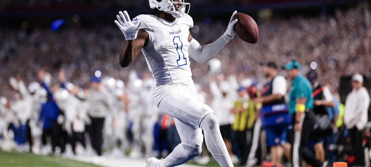 Explaining the NFL rules for alternate uniforms and helmets