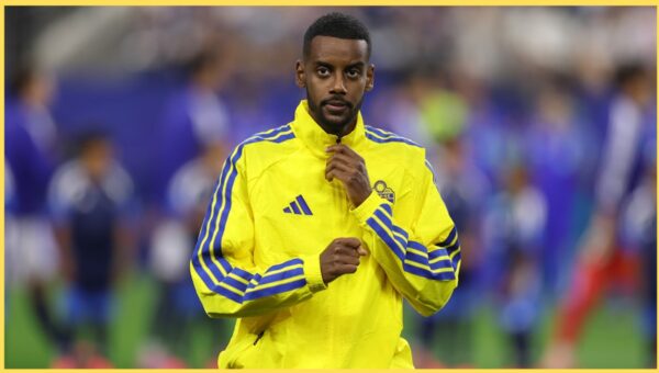 ‘Absolutely catastrophic’ – Brutal Alexander Isak verdict issued after Sweden’s World Cup exit