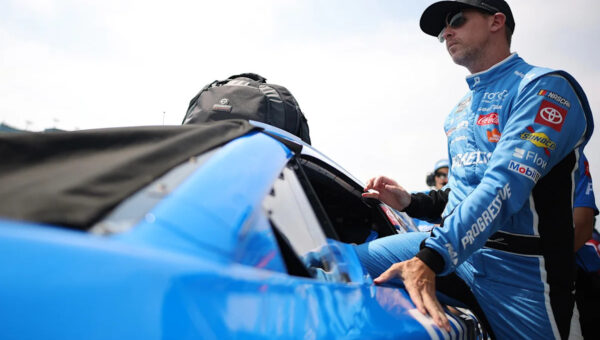 Denny Hamlin earns pole position for eero 400 in NASCAR’s return to Joliet racetrack. ‘I’m a Chicago master.’