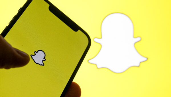 Snapchat now lets you share what you’re listening to in real time