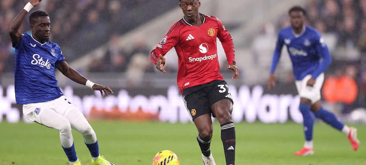 Scholes reveals the Tuchel decision that could worsen Mainoo’s England woes
