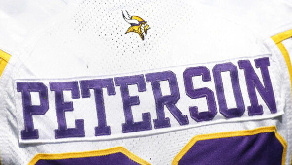 Adrian Peterson will enter Vikings Ring of Honor on November 9 vs. Bills